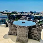 The Penthouse 401 Apartment Larnaka